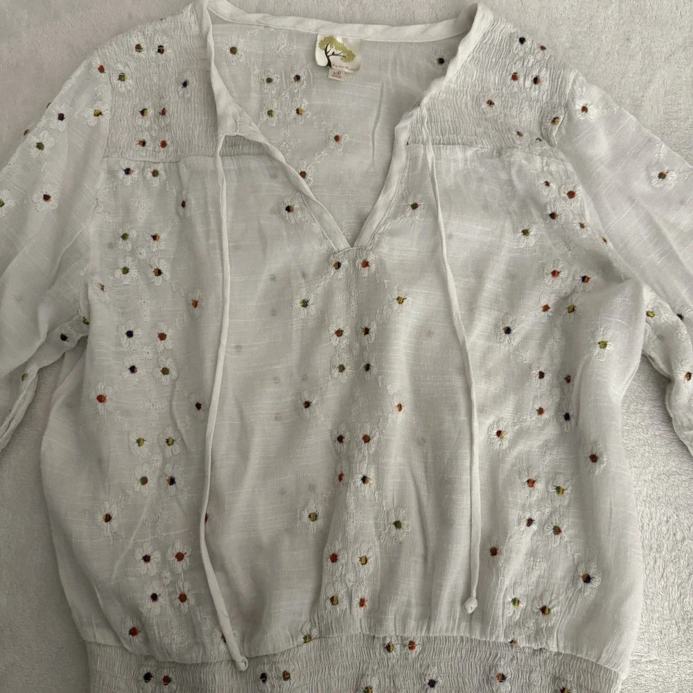 Fig and Flower Embroidered Cottagecore Top White Floral Boho Peasant Size XL - Picture 3 of 8
